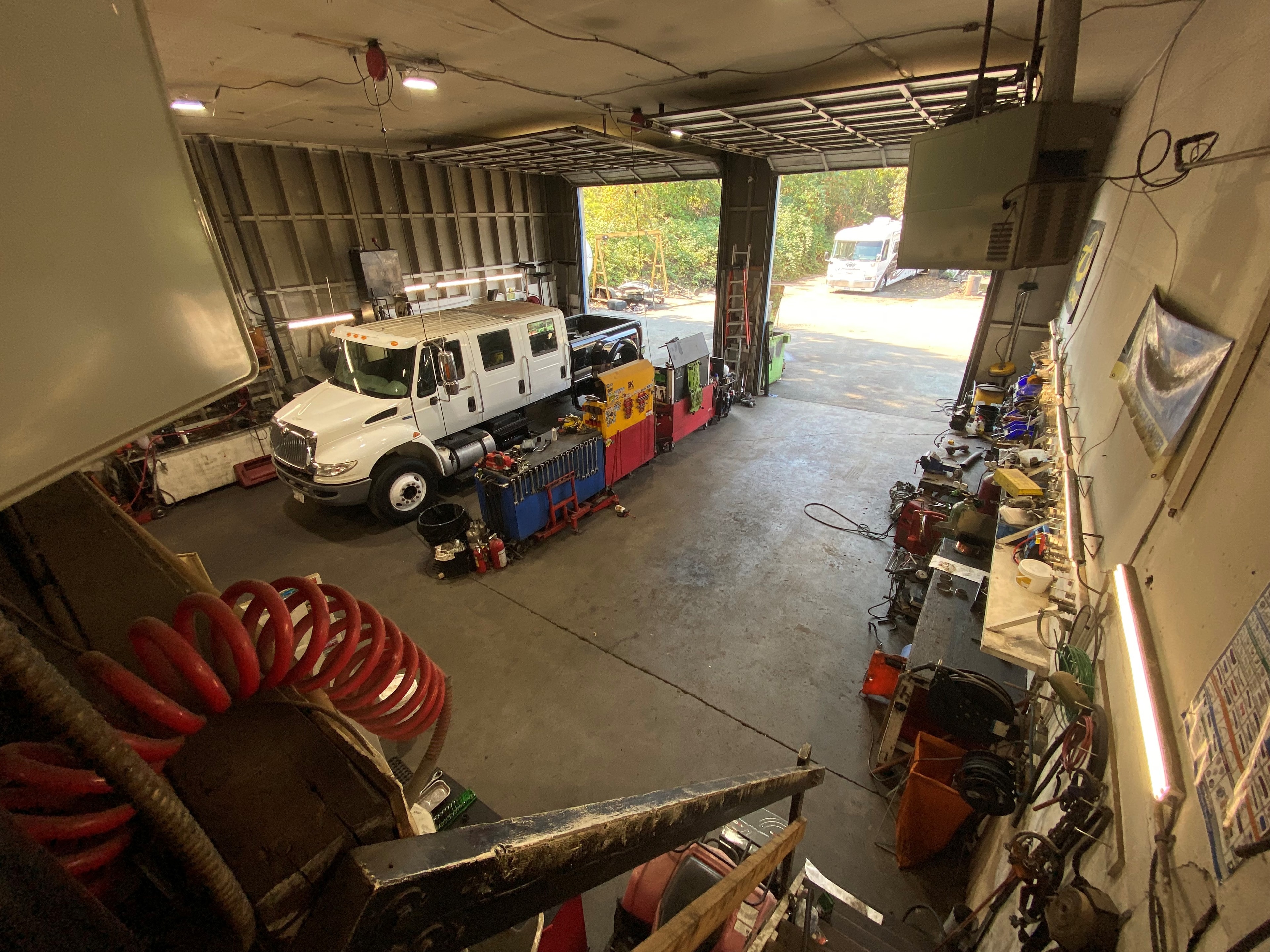 Pioneer Truck & Trailer repair shop bay